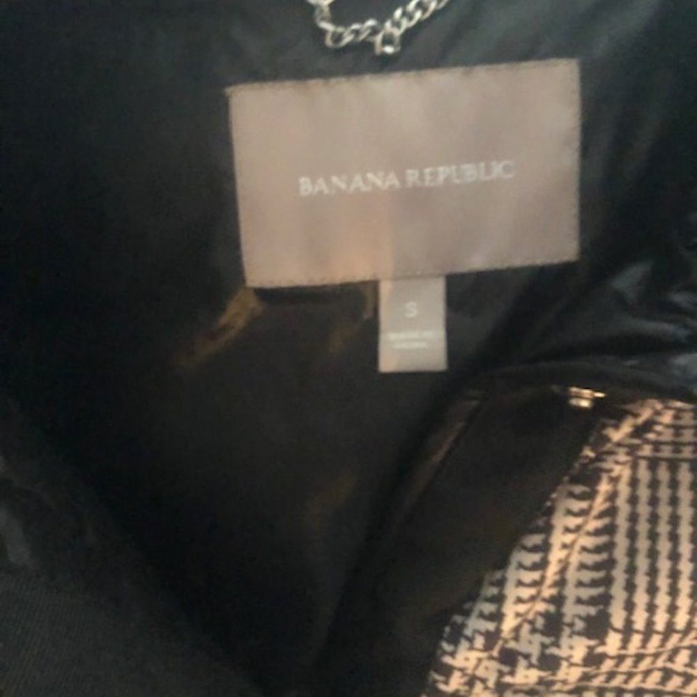 Banana Republic Plaid Down Vest - Picture 2 of 2